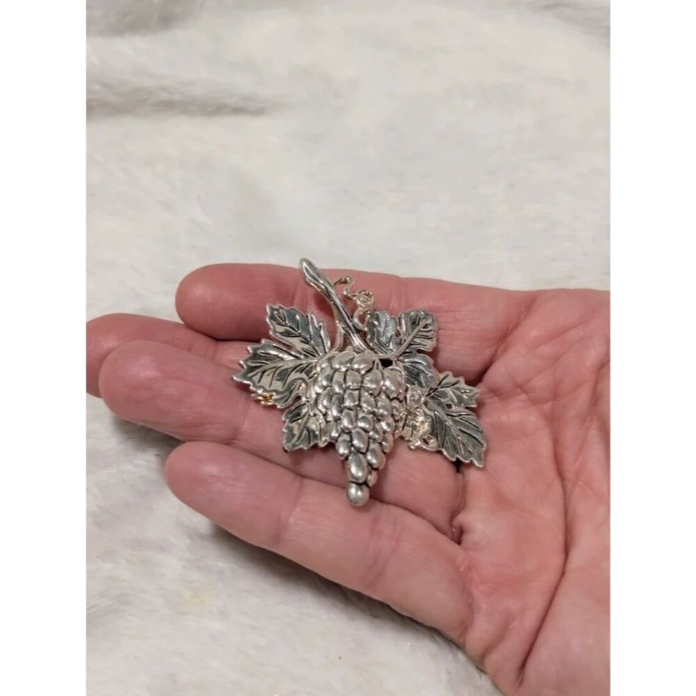 Vintage Silver Tone Grape Cluster Leaf Vine Brooch Pin